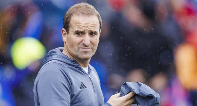 Arrasate estalla contra las pérdidas de tiempo, el añadido y hasta el marcador: «Te dirán que no es fútbol, que es LaLiga»