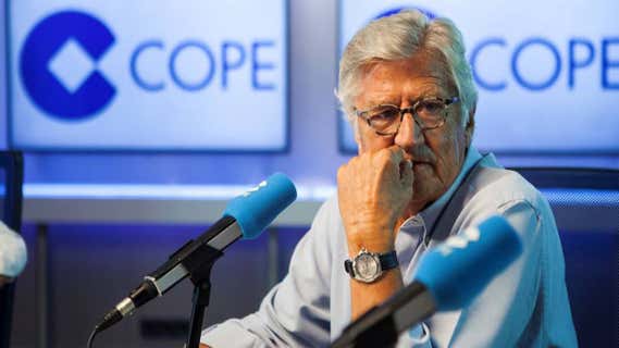 Pepe Domingo Castaño en el estudio de COPE./COPE