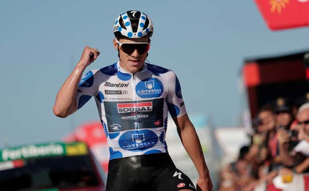 Remco Evenepoel se va de La Vuelta 2023 con tres etapas, el maillot de la montaña y el premio al más combativo. EFE