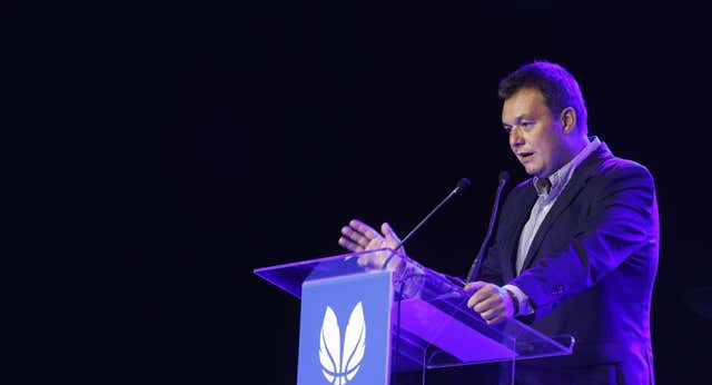 Víctor Francos: «No nos gustaría tener que sancionar a las jugadoras, que no llegue la sangre al río»