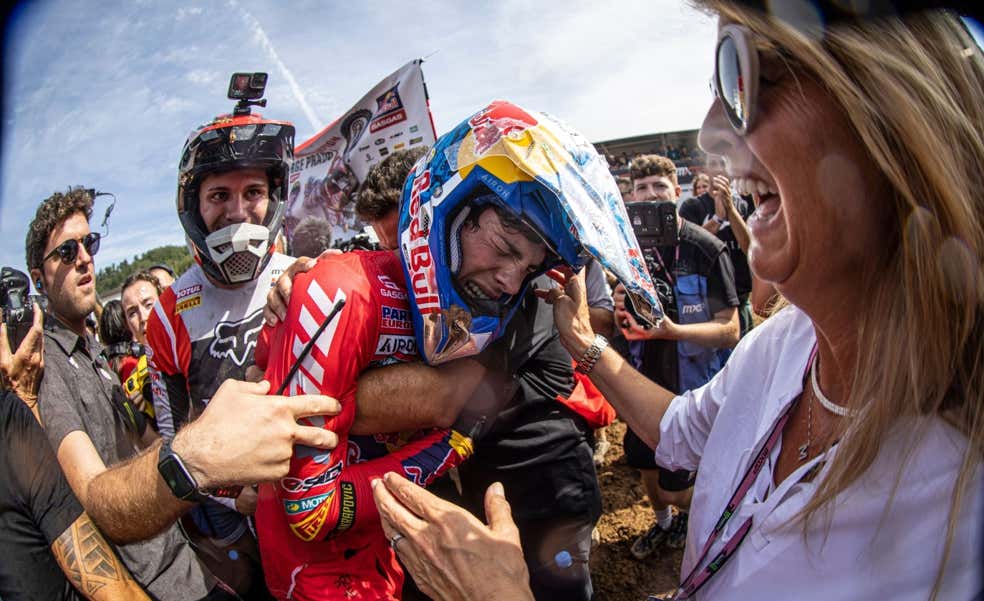 Jorge Prado, campeón del mundo de motocross con 22 años: “Me he quitado un peso de encima”