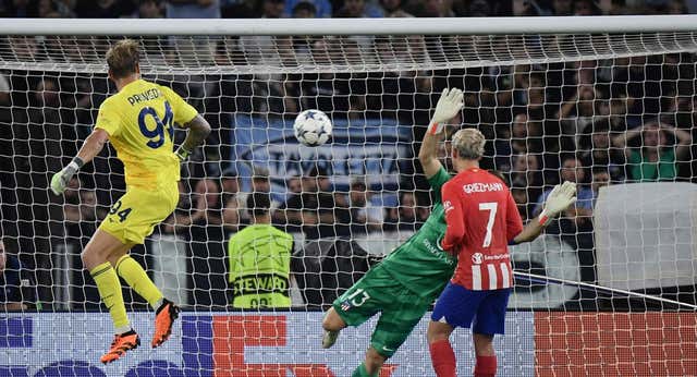 Otro verdugo para la lista negra del Atleti: ¡el portero Provedel empató en el 95!