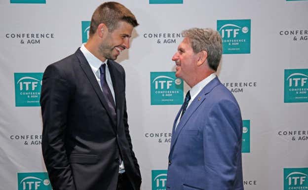 Piqué y Haggerty, durante la Asamblea General de la ITF en 2018.  Gregg Newton / AFP