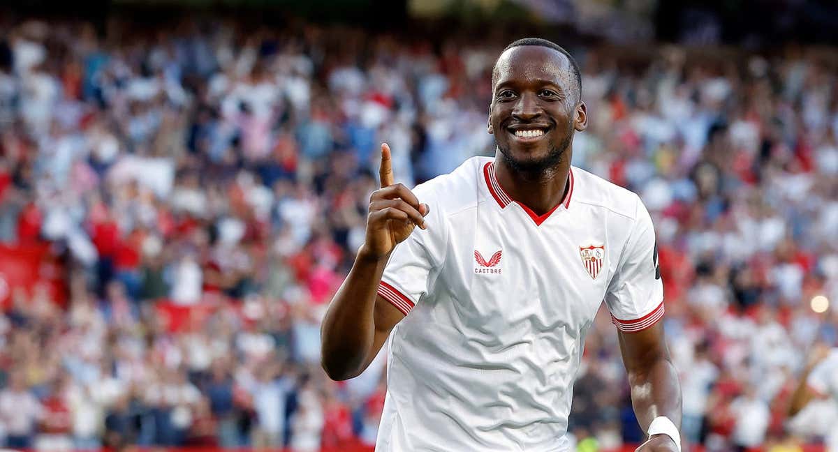 Lukebakio celebra el gol ante Las Palmas.