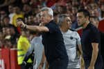 El penalti anulado a Lamine: «penaltito» para Aguirre y «hay contacto» para Xavi