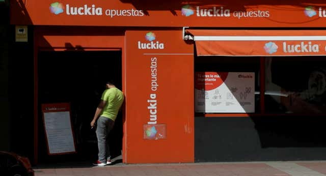 La cara B de la riqueza que genera el fútbol: el 43% del gasto de los aficionados va a las apuestas online