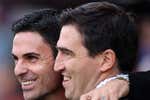 Arteta se lleva ante Iraola un derbi de Antiguoko en la Premier: «Hubiera sido un sueño tener un jugador como él»