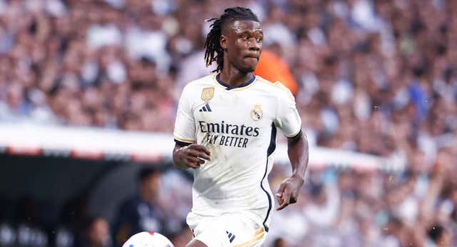 Camavinga claudica: alternativa para el lateral por insistencia de Ancelotti y sinergia con Vinicius