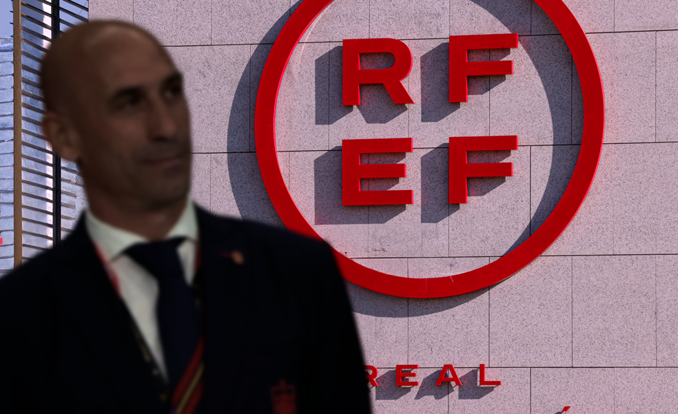 Todos los partidarios de Rubiales que siguen en la Federación: un portavoz sin voz, 'comisarios políticos'...