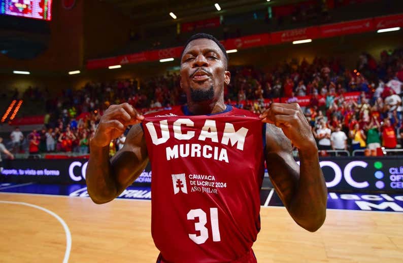 Si no mejoras, empeoras: los ejemplos del UCAM Murcia y Bàsquet Girona