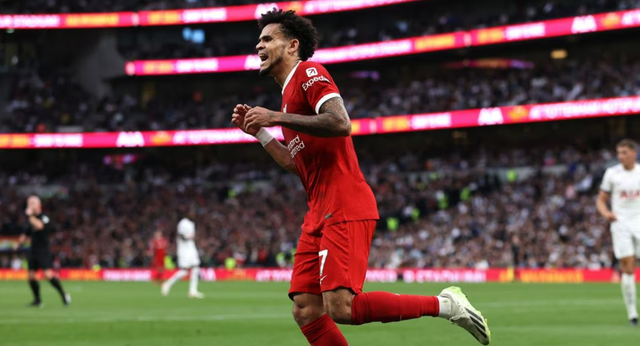La Premier revela la conversación de los árbitros del VAR en el error del gol del Liverpool
