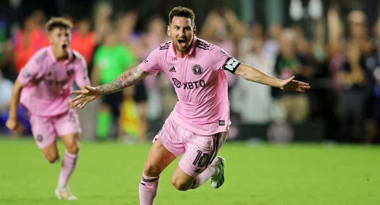 Leo Messi celebra un gol con el Inter de Miami.