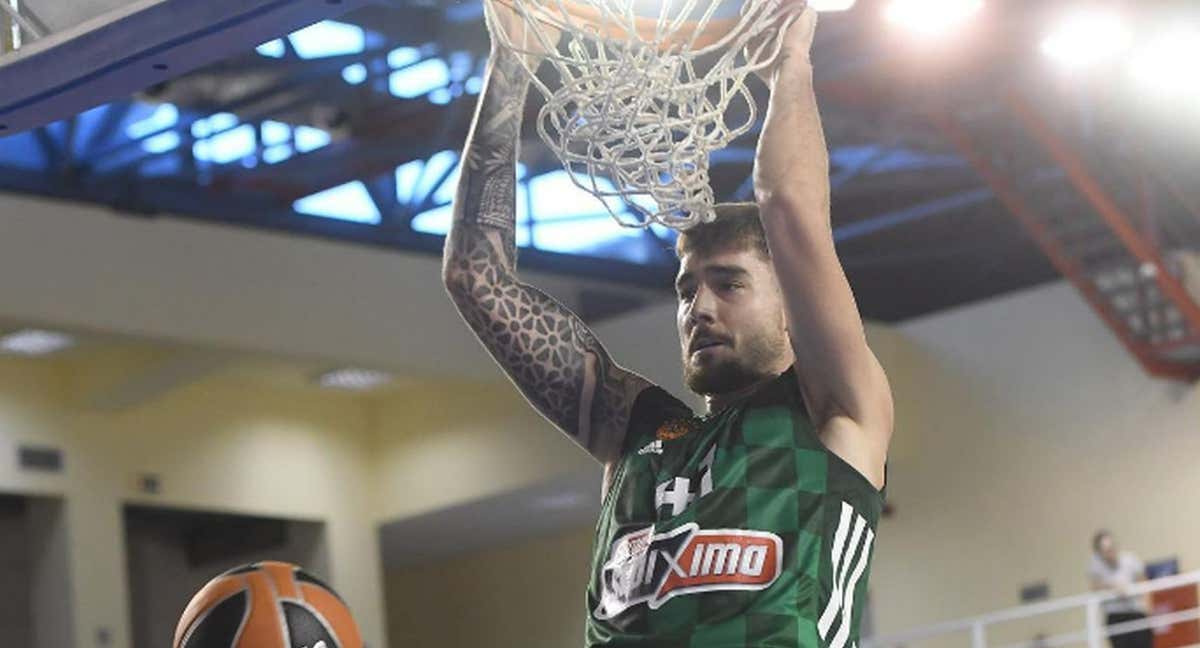 Juancho Hernangómez con el Panathinaikos.