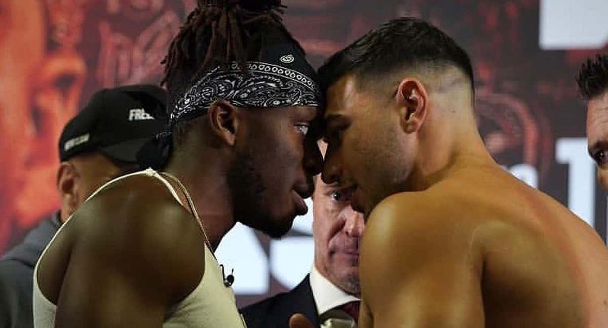 KSI y Tommy Fury, cara a cara en la rueda de prensa de presentación de su combate./
