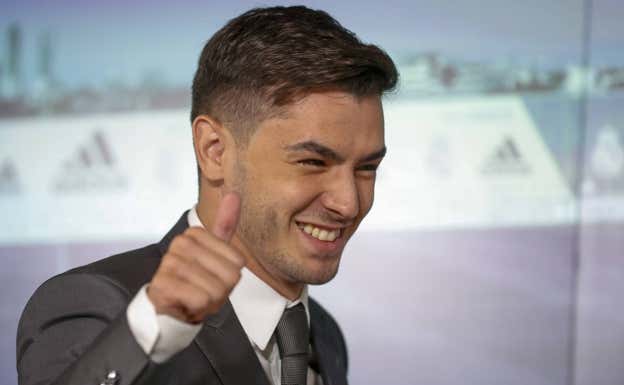 Brahim Díaz, durante su presentación con el Real Madrid. EFE
