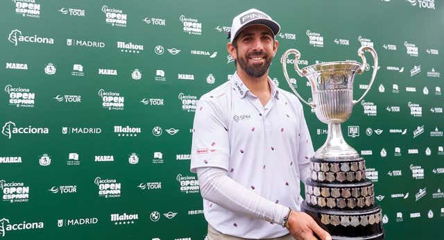 Las lágrimas de Matthieu Pavon, el hijo de un exjugador del Betis que supera a Jon Rahm y triunfa en Madrid