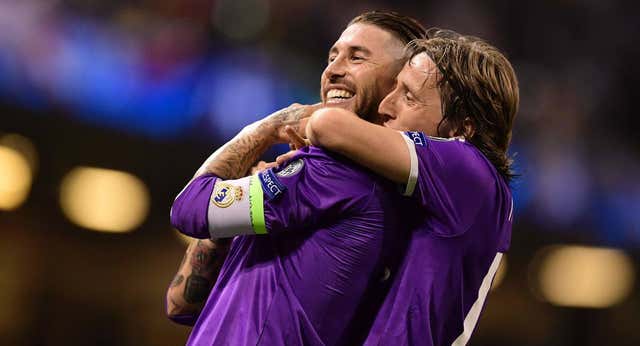 Sergio Ramos se reencuentra con Luka Modric: un «te echaré de menos», el vídeo del Pizjuán y tuit del Sevilla poco habitual