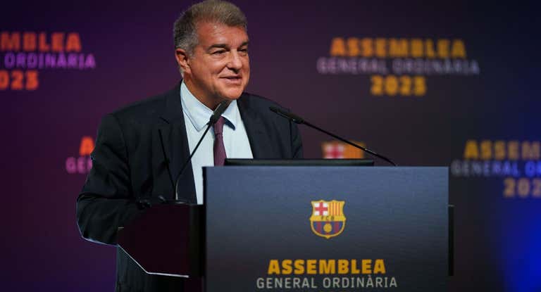 Joan Laporta durante su discurso en la Asamblea de compromisarios.
