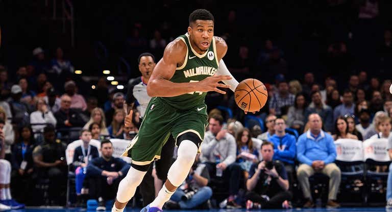 Antetokounmpo, durante un partido con los Bucks.