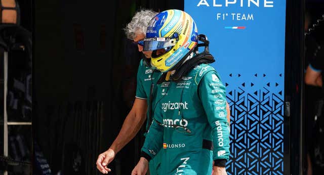 La caída de Aston Martin compromete las predicciones de Fernando Alonso pese al último hilo de esperanza