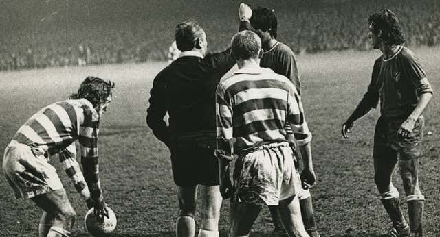 Autocrítica atlética medio siglo después del partido más salvaje de la historia de la Copa de Europa: «A Johnstone casi le decapitamos»