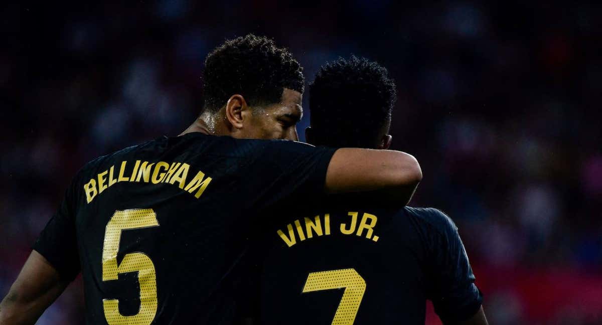 Bellingham y Vinicius, juntos con el Real Madrid./EFE