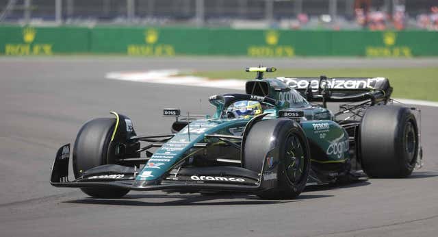 Fernando Alonso y Aston Martin preocupan en México y Verstappen irrumpe en la fiesta de Checo Pérez