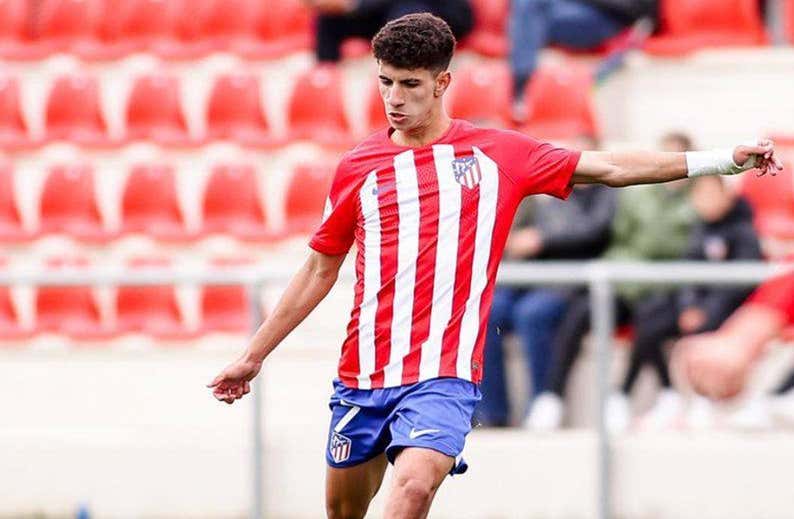 Argelia se adelanta a España y 'pesca' a una perla del Atlético