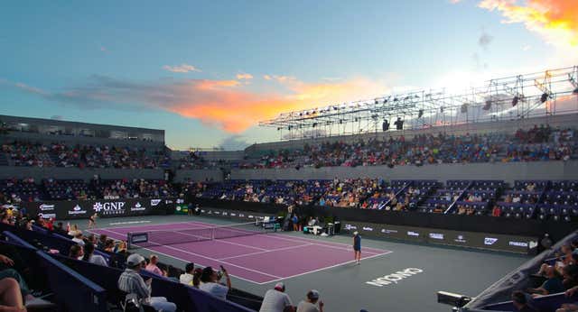 El tenis femenino agoniza entre llamadas de auxilio: «Chicos, por favor, venid a vernos»