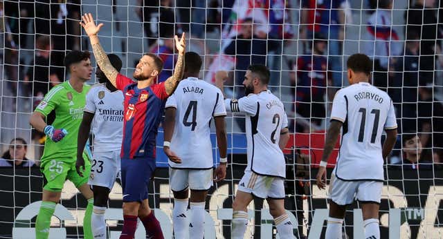 El Iñigo Martínez ‘titular’ vuelve a casa… “¡Y eso que todavía no está a su mejor nivel!”
