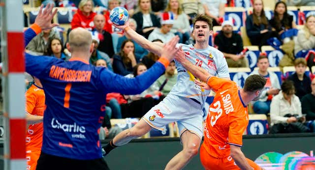 Un debut para soñar: los Cikusa ya son el presente de los Hispanos y lideran la victoria ante Países Bajos