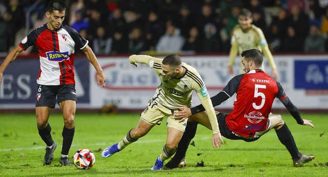 El Arosa denuncia la alineación indebida y el Granada replica: «La Copa es una competición profesional»