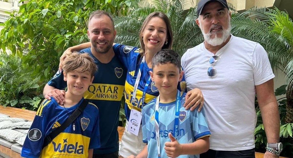 Benja y su familia y la periodista de MondoVuela.