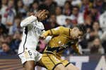 El primer tropiezo en el Bernabéu enfadó a Vini, Bellingham y al Real Madrid, que 'escurrió el bulto' en zona mixta