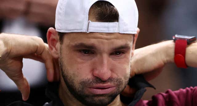 El gesto de campeón de Djokovic ante las lágrimas de Dimitrov: «No me avergüenzo de llorar»