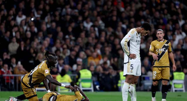 El Rayo apaga los goles y el liderato del Real Madrid