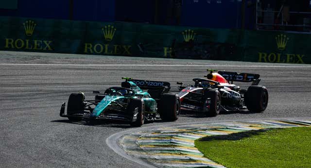 La letra pequeña del adelantamiento ‘extraordinario’ de Fernando Alonso en Brasil: «Pérez cayó en dos trampas»
