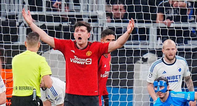 El Manchester United lo vuelve a hacer: se deja remontar dos veces contra el Copenhague y pone en riesgo la Champions