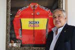 Manolo Saiz: «Cuando llegué al ciclismo, me dijeron que las farmacias estaban abiertas para todos»