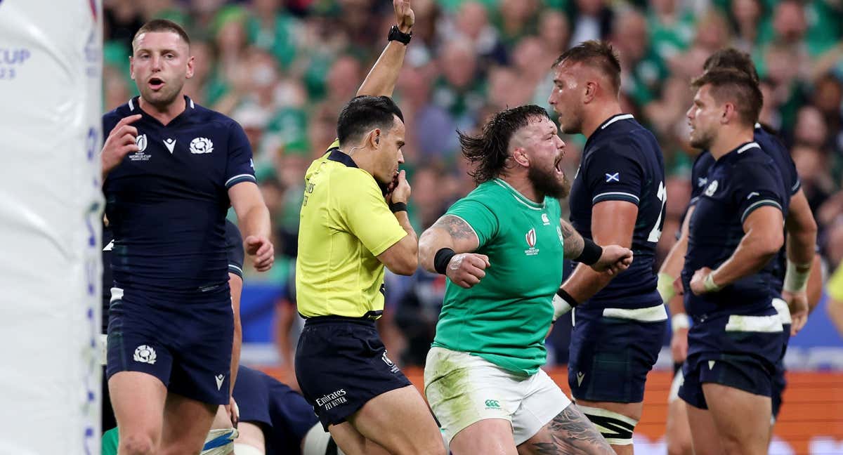 Andrew Porter celebra un ensayo irlandés durante el Mundial. /Photo by Julian Finney - World Rugby/World Rugby via Getty Images