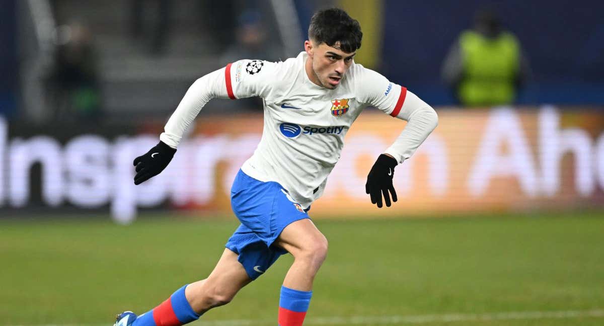 Pedri en una acción del partido ante el Shakhtar. /GETTY