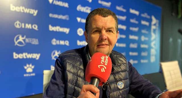 Eneko Aldekoa, el mito de los 1.607 partidos del Alavés con una final de la UEFA como momento cumbre