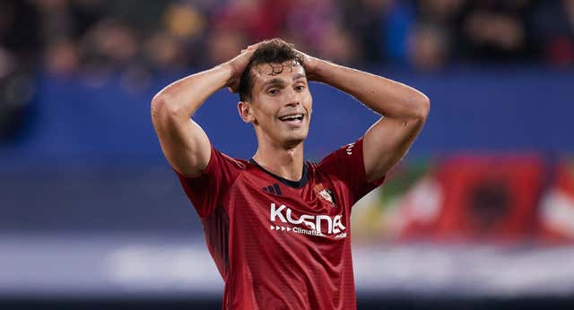 Osasuna se rinde ante el muro de Álvaro Valles