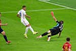 Qué es un fuera de juego en fútbol: cuándo es y cuándo no