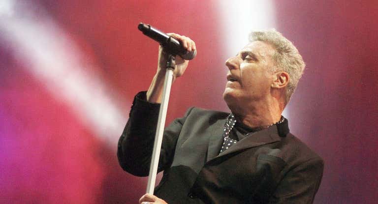 Loquillo durante un concierto.