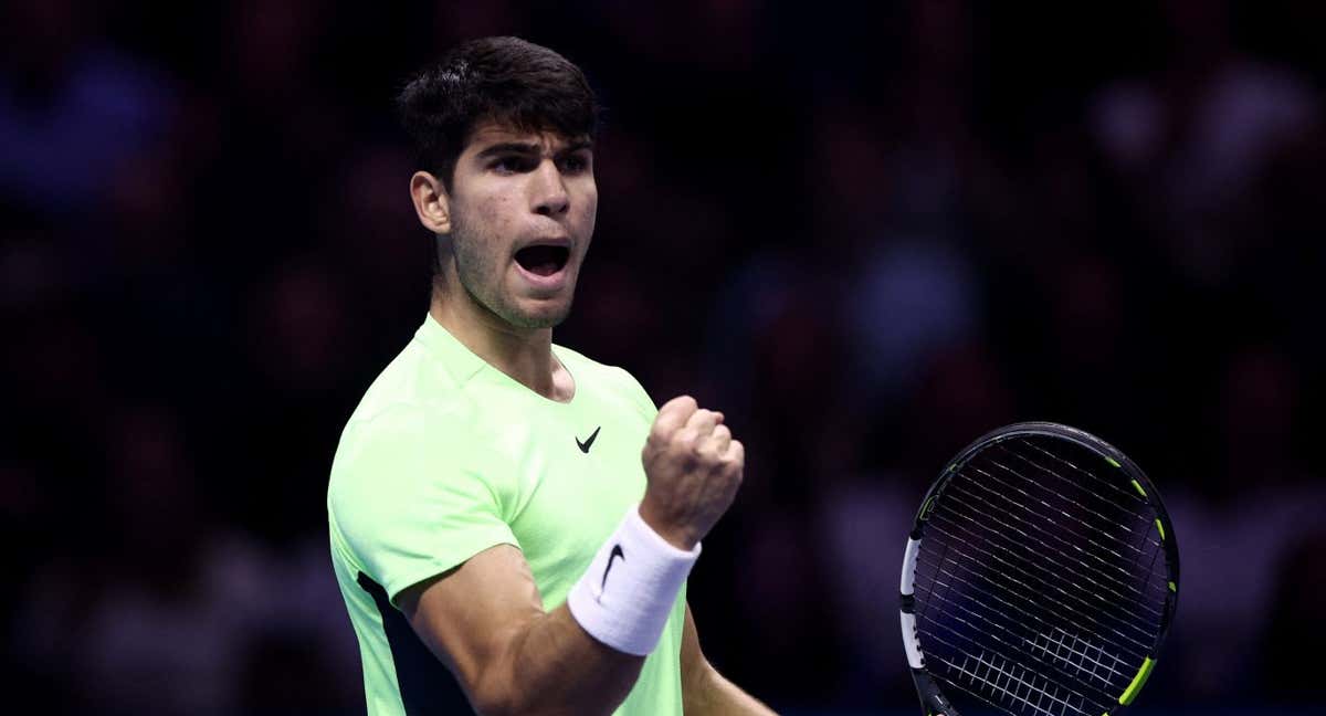 Carlos Alcaraz celebra un punto en la ATP Finals./Reuters