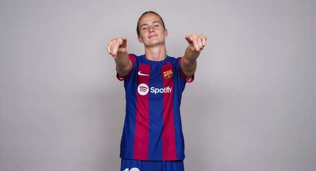 El segundo álbum de la Liga F salda una deuda con sus estrellas: habrá cromo de Hansen, Linda, Crnogorcevic…