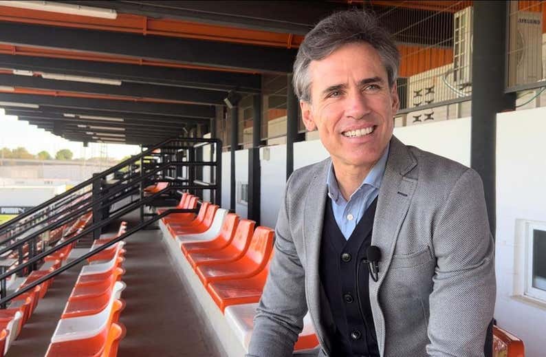 «Estamos preparados para fichar y si vienen a por Javi Guerra daremos batalla»