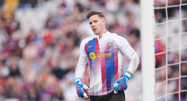 Ter Stegen se lesiona, abandona la concentración de Alemania y enciende las alarmas en el Barça