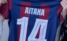 La fiebre por las camisetas del Barça... femenino: “Tuve la de Iniesta; ahora, la de Aitana”